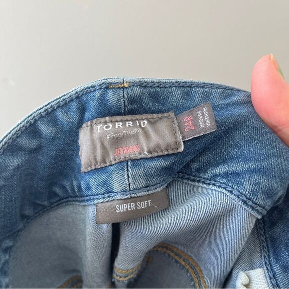 Torrid Jegging Super Soft Stretch Skinny Jeans Plus Size 24 - Picture 6 of 7